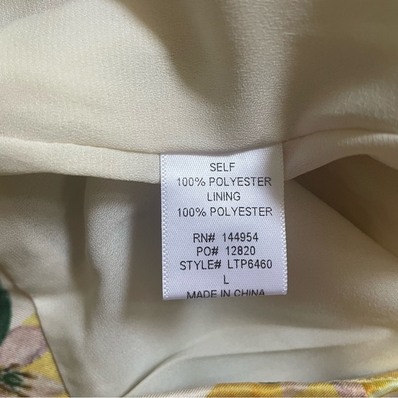 LUXXEL silky soft lemon shorts high rise, yellow green white novelty print M / L - Picture 6 of 6